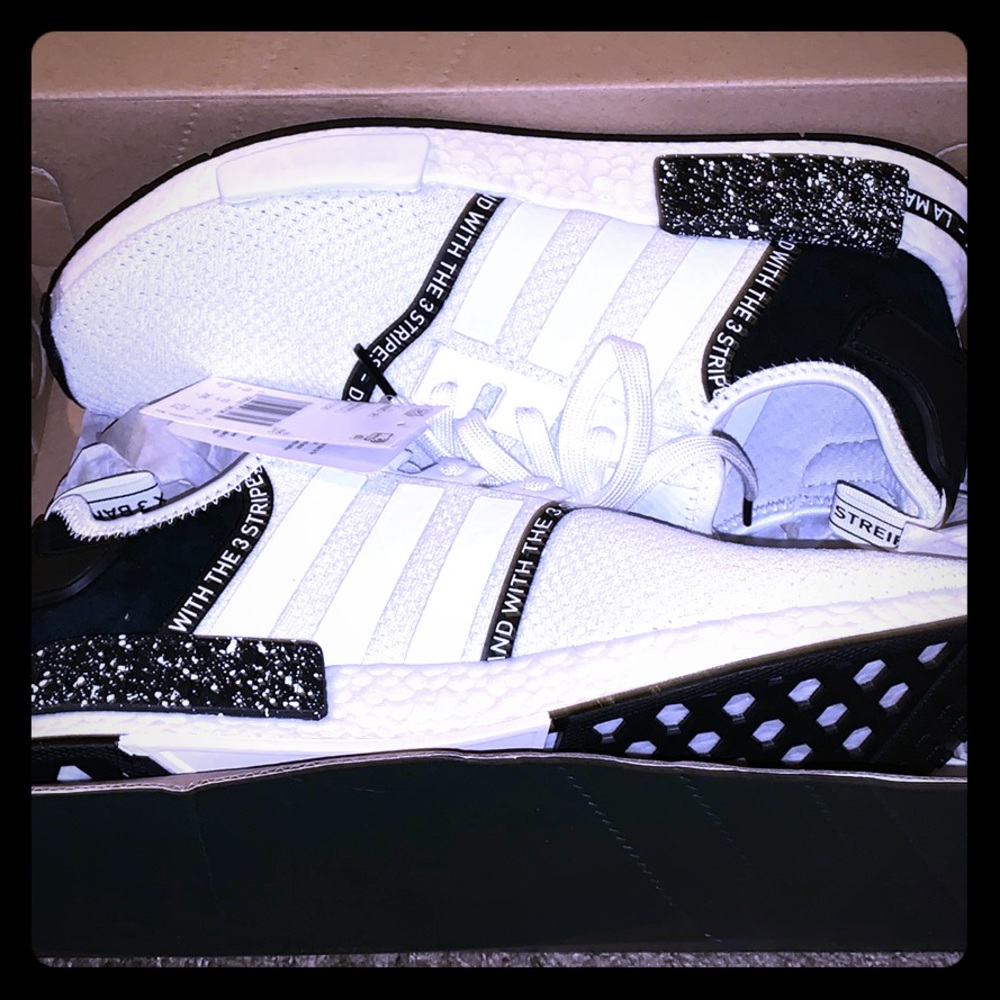 💦 Adidas NMD_R1 ‘Speckle Pack- White’ 💦 Sz 10.5